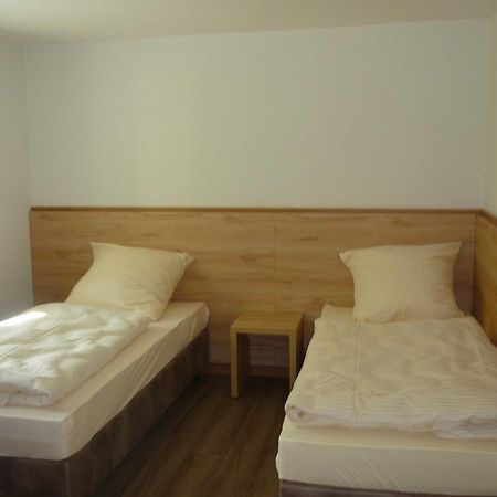Ferienwohnungen Beim Hotel Zur Post, Erlau Erlau  Dış mekan fotoğraf